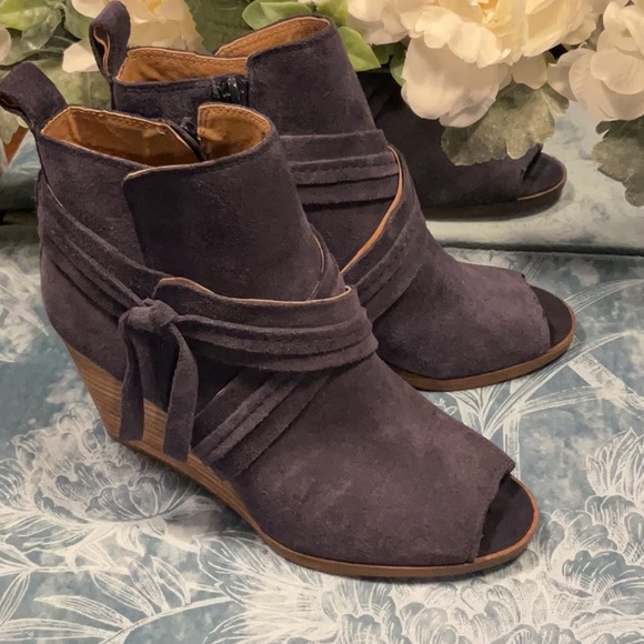 Lucky Brand Charcoal Suede Wedge Booties - Picture 1 of 8